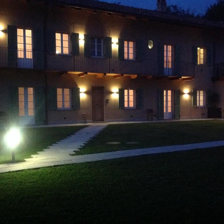 Sangrato 1883 Villa Monteu Roero Luaran gambar