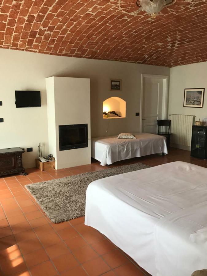 Sangrato 1883 Villa Monteu Roero Luaran gambar